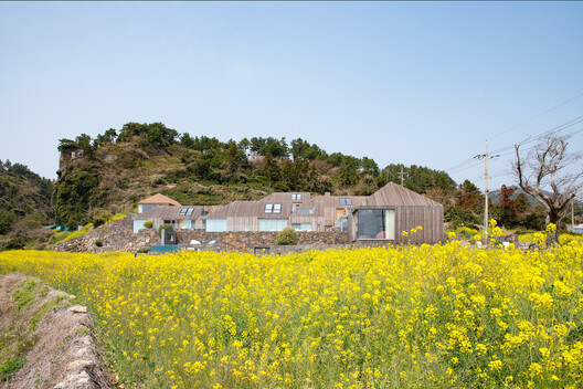 las-casas-de-wind-hill-/-doojin-hwang-architects