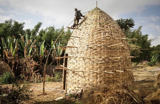 explorando-las-cabanas-vernaculas-de-africa:-el-tejido-como-arquitectura-climatica-y-social
