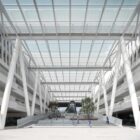 como-mejorar-los-espacios-interiores-y-exteriores-con-techos-de-vidrio